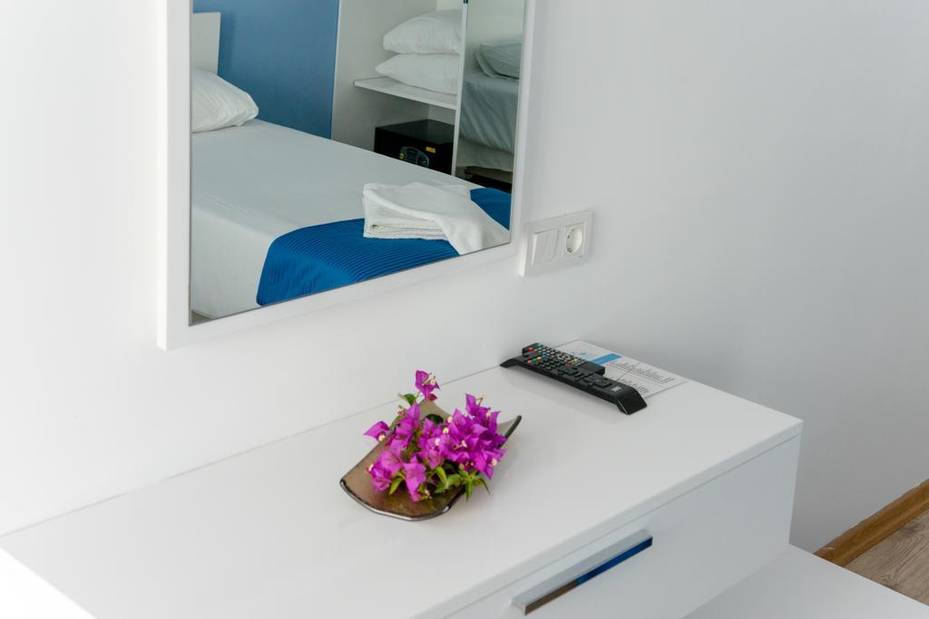 Fiko Hotel 古托克布库 外观 照片
