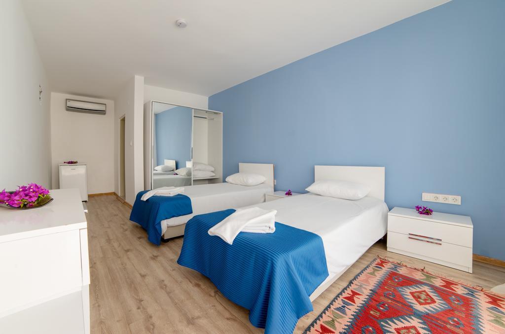 Fiko Hotel 古托克布库 外观 照片