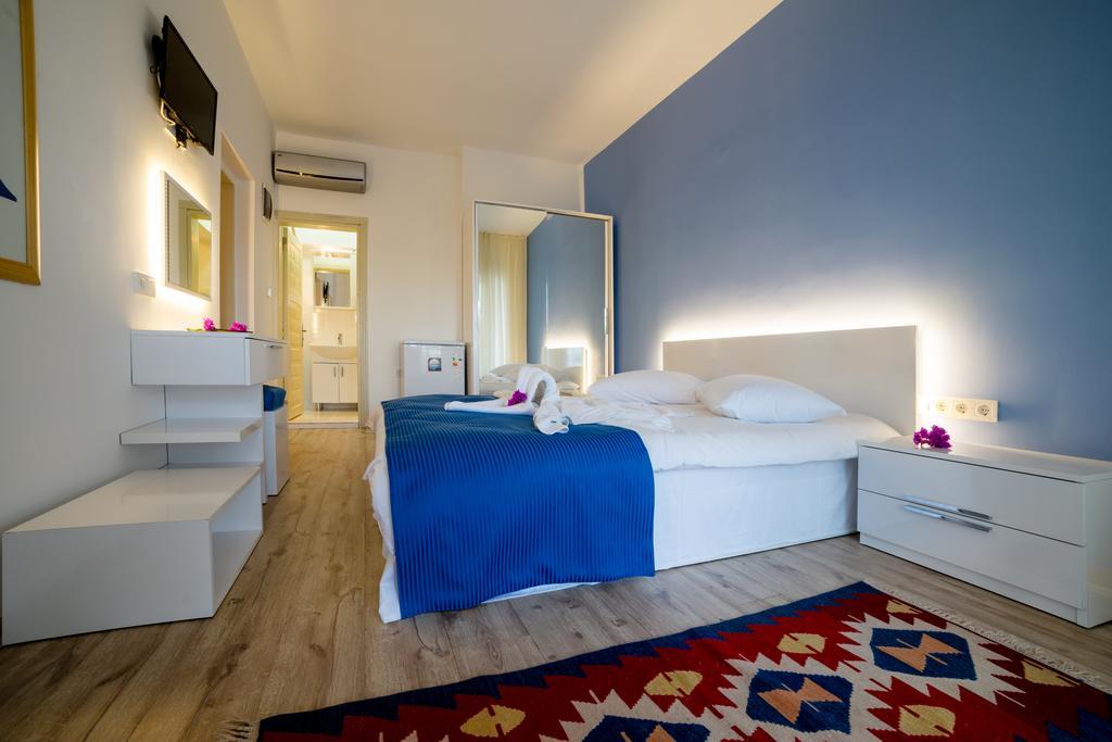 Fiko Hotel 古托克布库 外观 照片