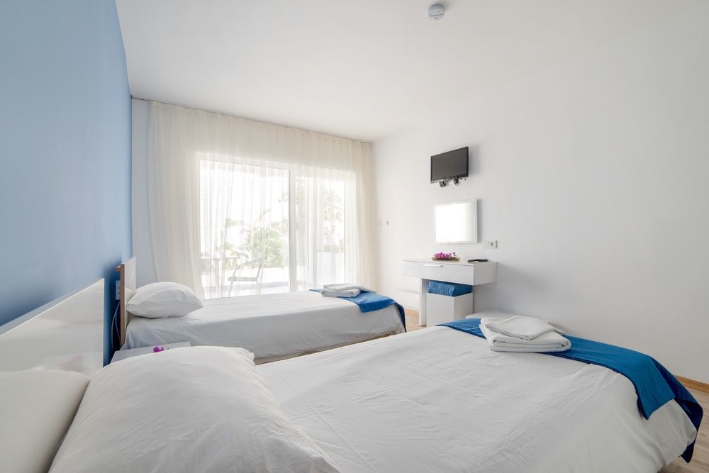 Fiko Hotel 古托克布库 外观 照片